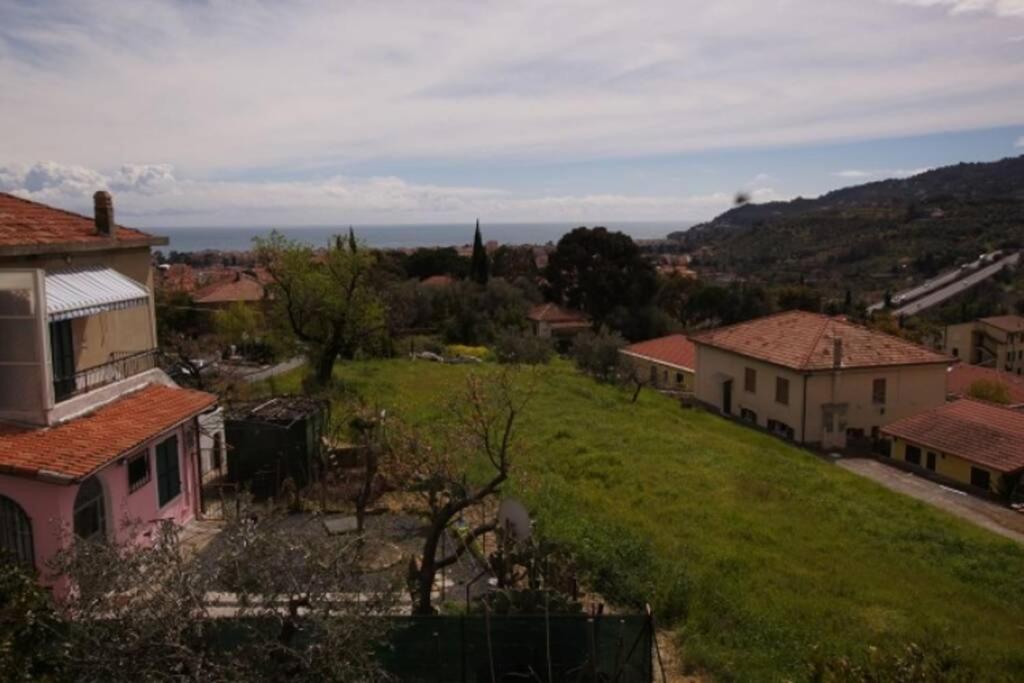 Casa Belvedere Diano Castello Exterior photo